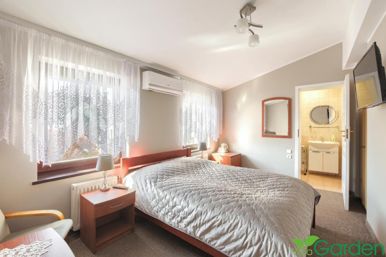 Willa Garden pokoje i apartament Ustronie Morskie Exteriör bild